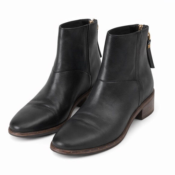 UGG Shoes - UGG Black Leather Ankle Boots | Back Zip | Stacked Heel. Size 6US